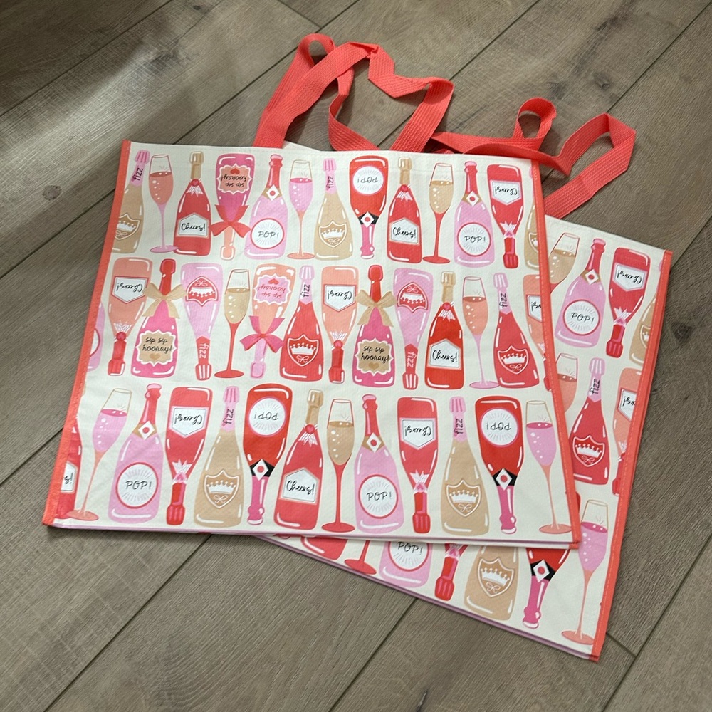Homegoods TJMaxx Marshalls Valentines Day Champagne Pink Red Bags Set of 2 NWOT